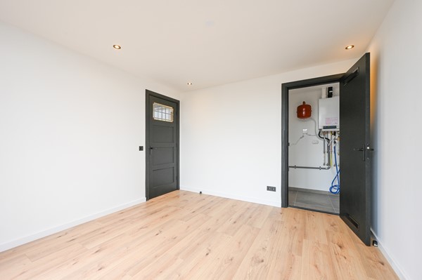 Medium property photo - Mathenesserdijk, 3027 AK Rotterdam